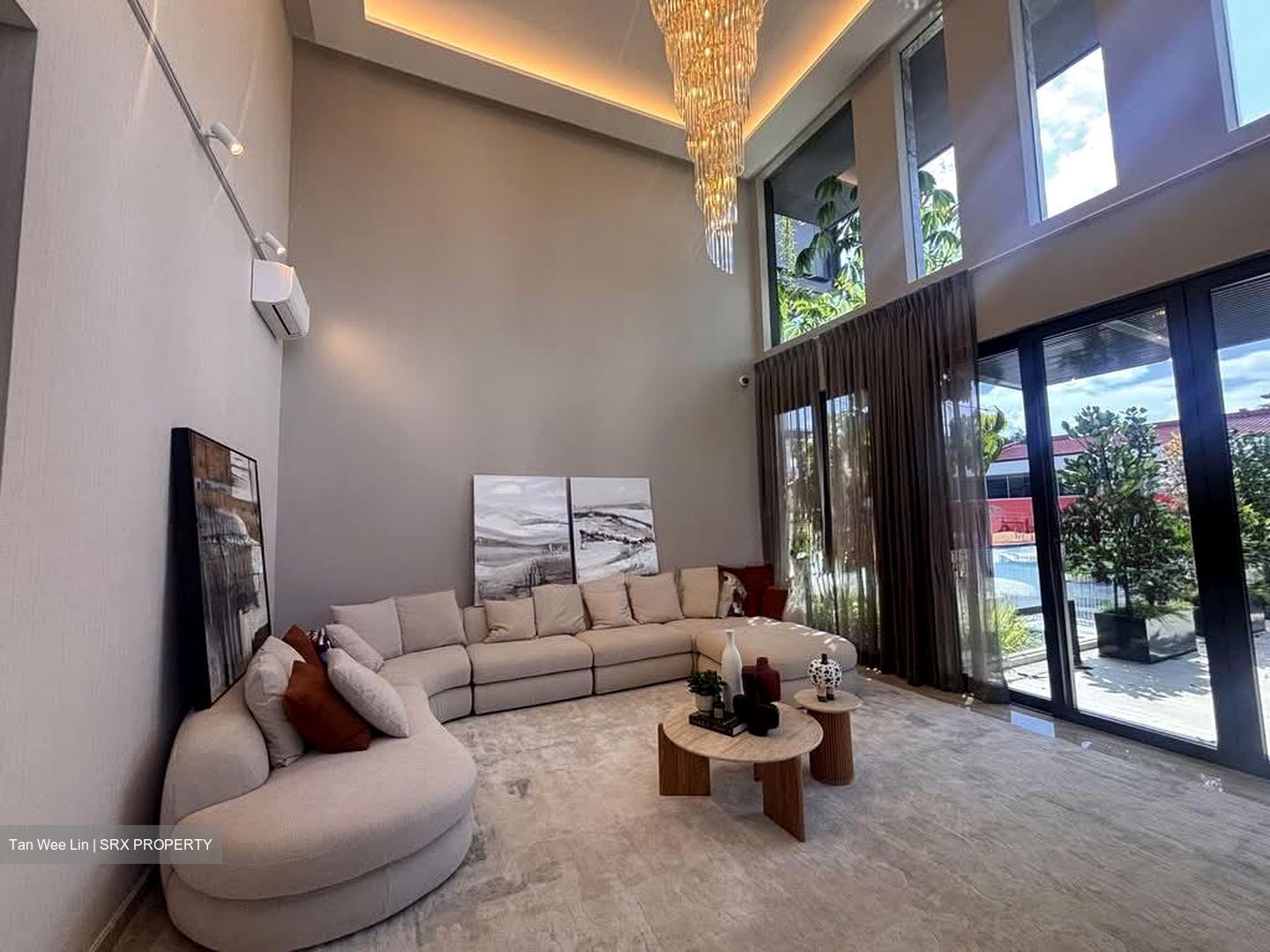 Fernhill Road (D10), Semi-Detached #577893991